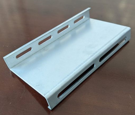 Bát Z gắn tấm pin năng lượng mặt trời